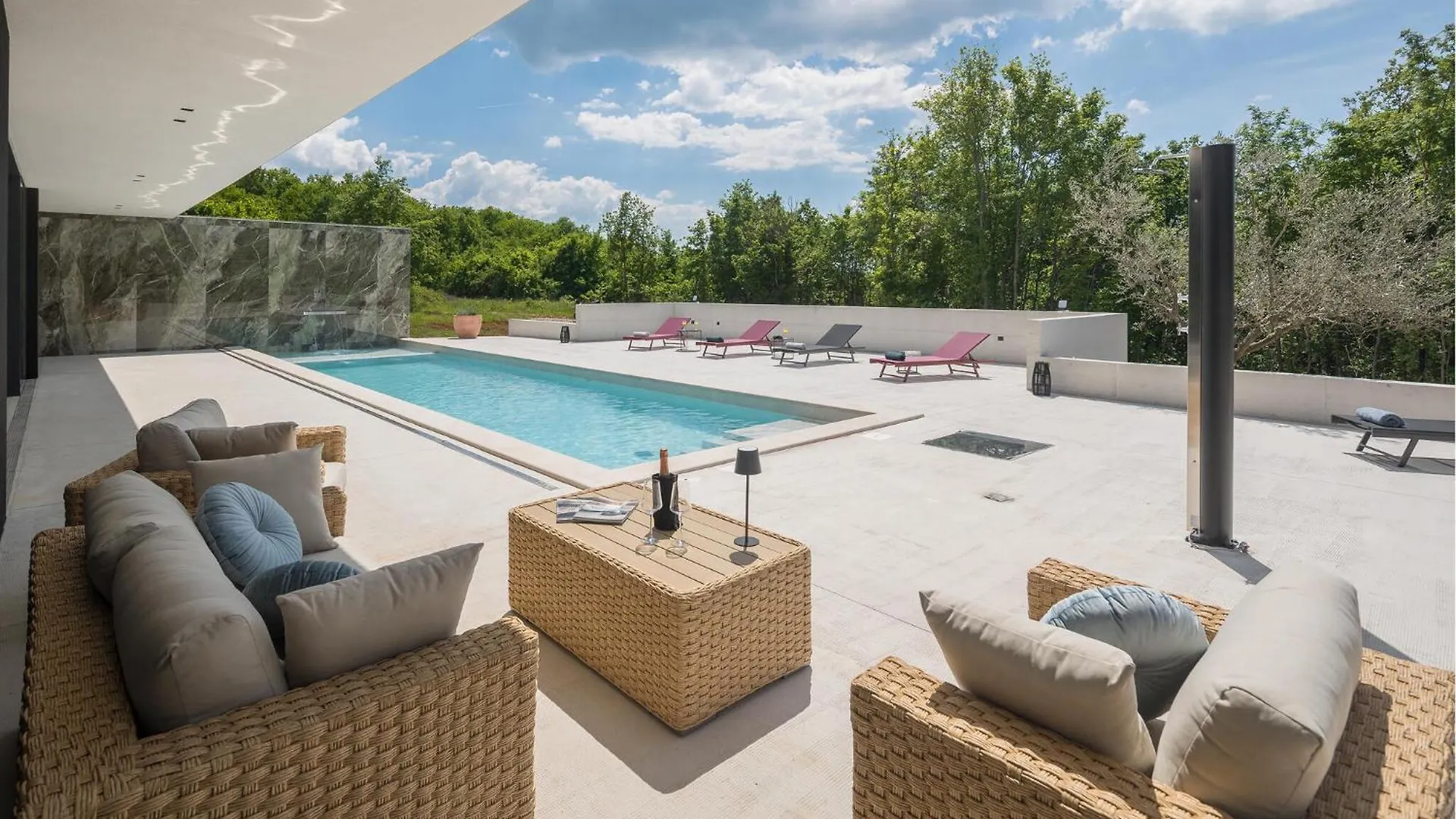 3 Bedroom Awesome Home In Sterna Boskari 0*,